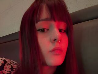 shower cam MaeveLith