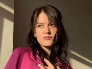 webcam babe chat room MaudGuerrido