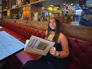 naked girl with live cam fingering MelanyCol