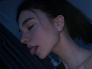 naked webcam girl MelbaStraub