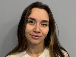 topless webcamgirl MelodySol