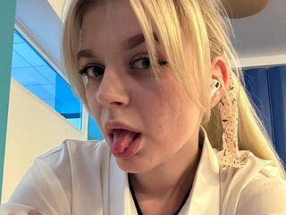 spy web cam MiaGarbet