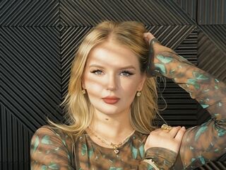 free live show MiaLloydy