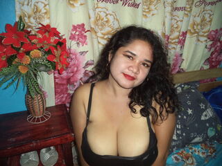 nude webcamgirl MiahAmore