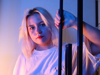webcam striptease MicheleColeman
