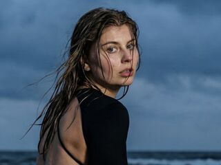 hot strip tease show MilaOlivers