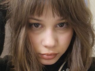 topless webcam girl MintaGekas