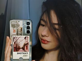 cam slut photo MitziBreech