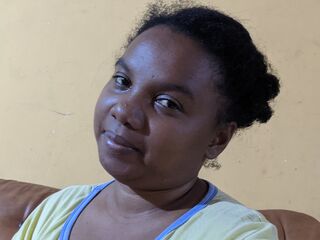 hot strip tease show MomoRazafy