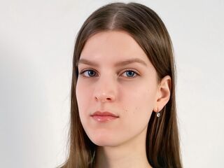 beautiful girl webcam MyrtieKatula