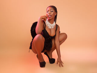 topless NoaZara