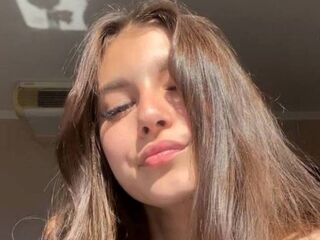 camgirl masturbating with sex toy NormanGillison