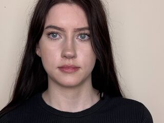 nude webcamgirl pic OssieMichard