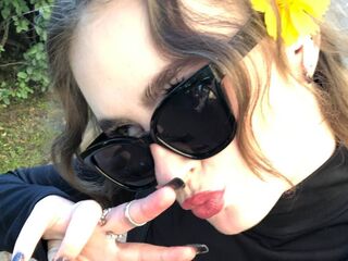 hot cam girl spreading pussy QuinnTagaca