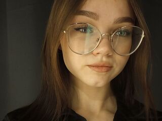 camslut naked RaychelEvans