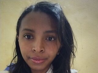 closeup web cam RinahBrooks