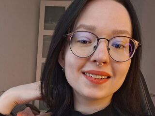 cam girl playing with vibrator RobynKlark