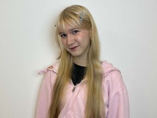 camwhore shaved pussy RosalieHouman
