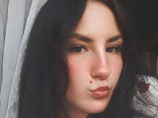 girl topless chat SadeLanden