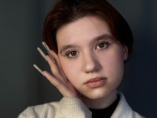 masturbating webcamgirl SantanaJohanek