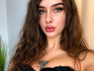 camslut showing tits SienaStone