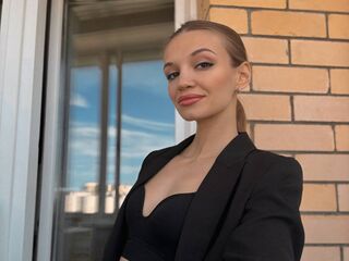 cam girl pic SuzanUemura