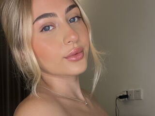 shaved pussy webcam TamaraTemptation