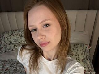 adult videochat room TaraGnagey