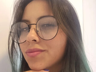 chatroom webcam photo ThiaraSanchez