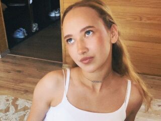 masturbating webcamgirl VeniceMidden