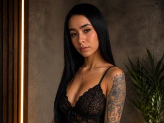 naked cam girl masturbating with vibrator VictoryStone
