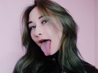 camgirl masturbating with sextoy VikaCheers
