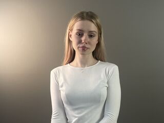 camwhore fingering pussy WanVondracek