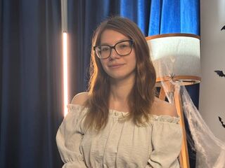 naked girl with webcam fingering pussy WilliemaeWittlin