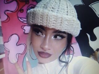 camgirl showing pussy WillowRosse