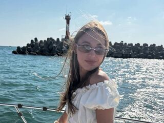 sexy webcamgirl picture YaekoBrowers