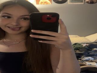 cam girl playing with vibrator bunnyvera