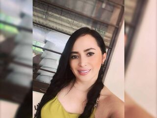 naughty cam girl masturbating with dildo mialaurentt